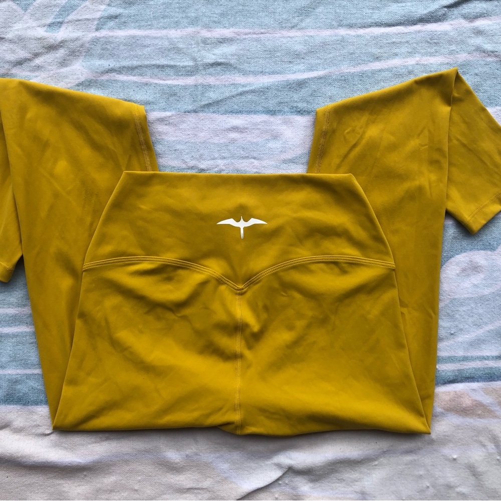 Iwa company yellow leggings